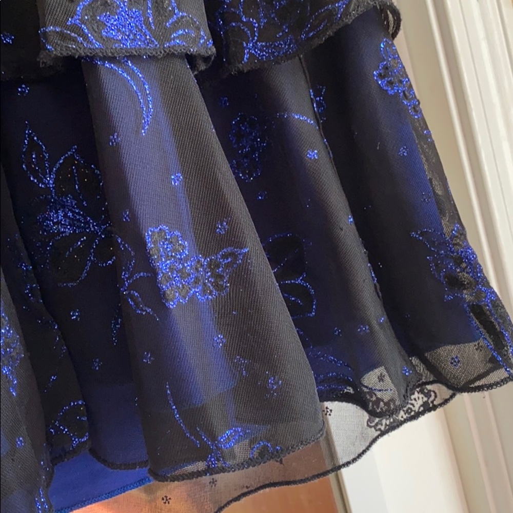 Dress - Picture 3 of 5